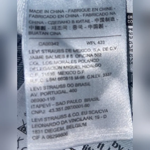 Dark Blue Denim Jeans By Levis - Picture 10 of 10